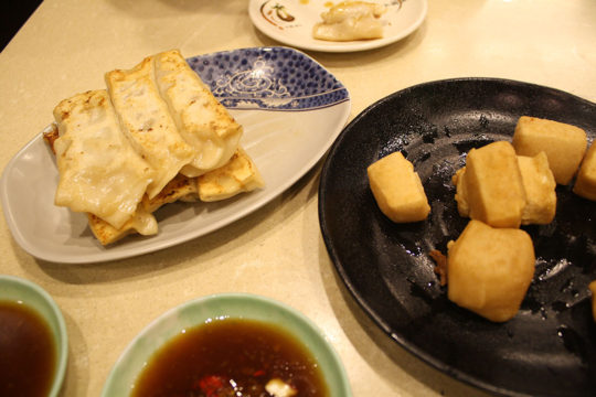 伍柒玖牛肉麺の餃子と豆腐